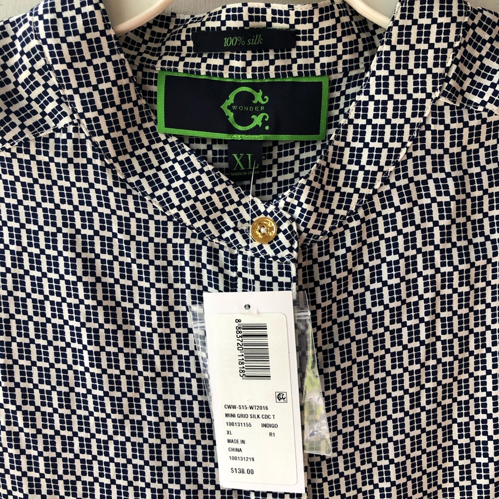 NWT C Wonder grid pattern top, 100% silk